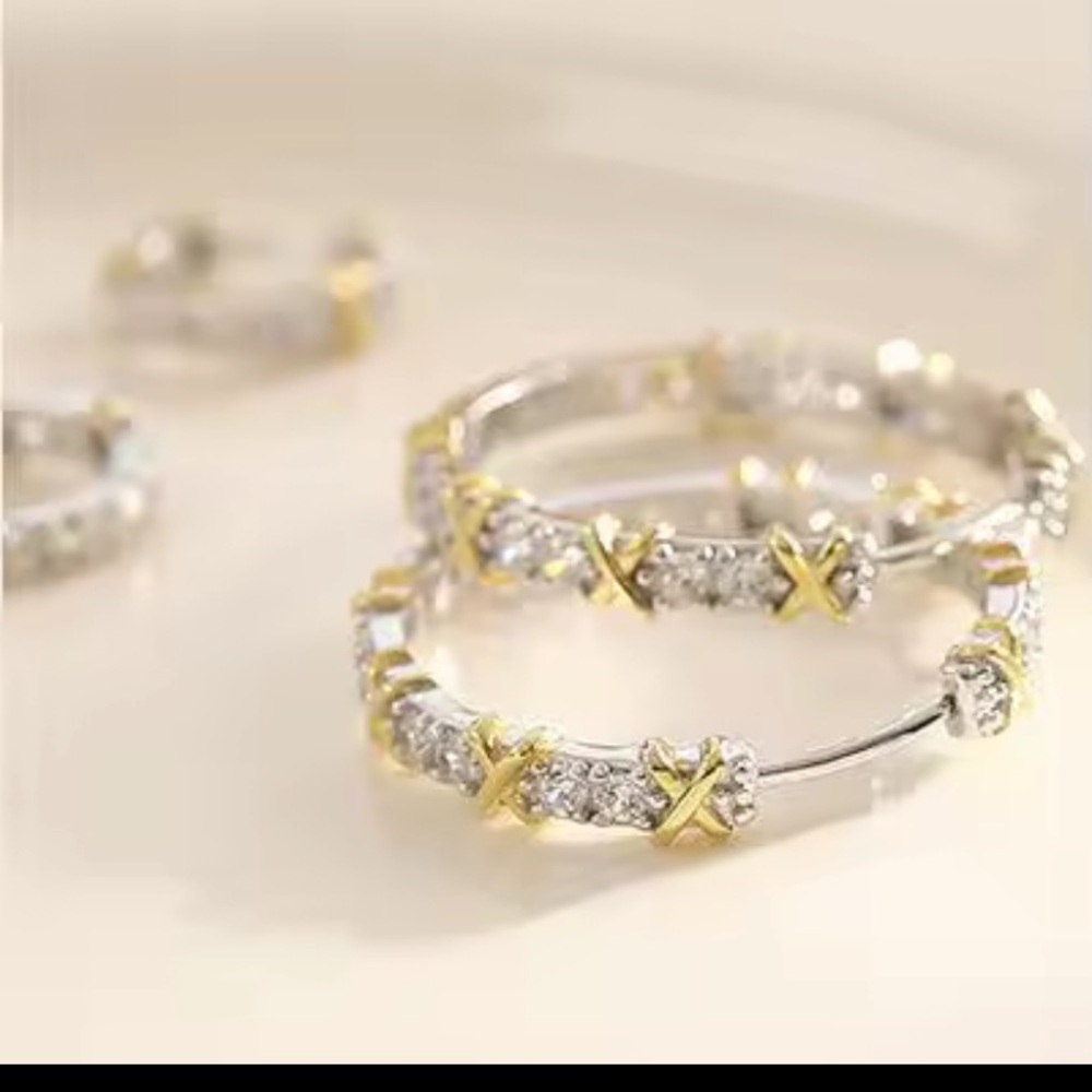 Elegant Gold and Silver Earrings with Gemstone. Tiffany Style